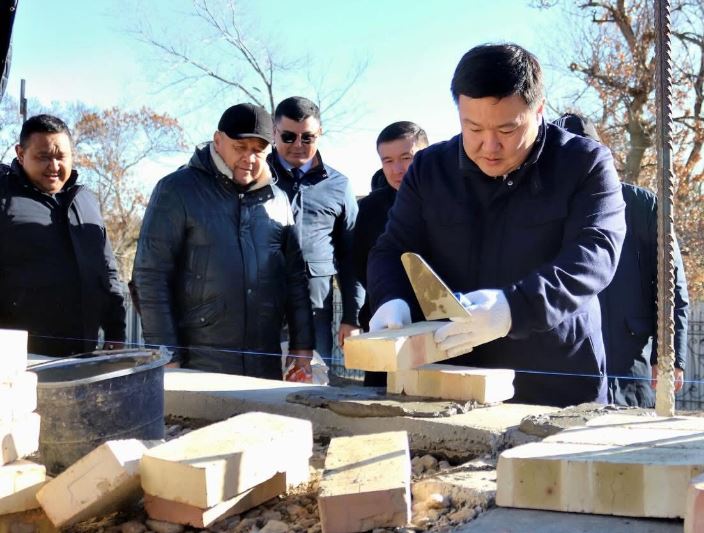 ТҮРКІСТАН: Кентауда қос қабатты спорт кешенінің құрылысы басталды
