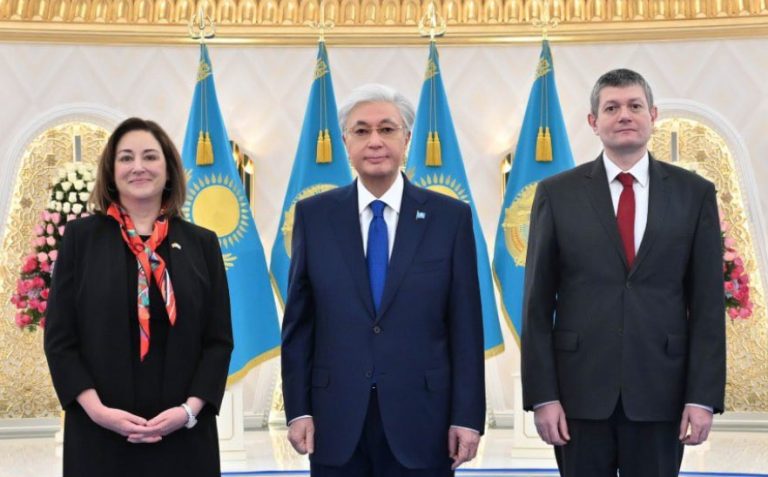 Қасым-Жомарт Тоқаев АҚШ пен Болгария елшілерінен сенім грамоталарын қабылдады