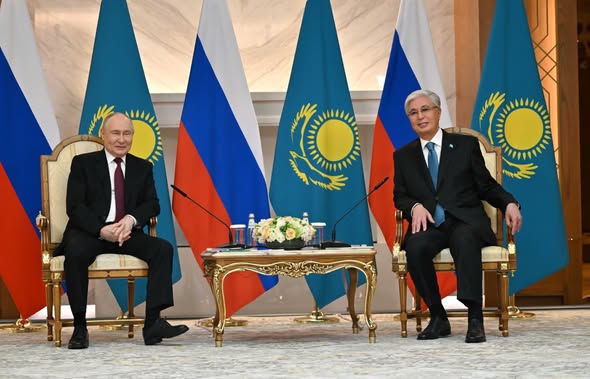 Қазақстан мен Ресей президенттері шағын құрамда келіссөз жүргізді