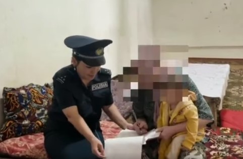 Түркістандық полицейлер 30 отбасыға құқықтық кеңес берді